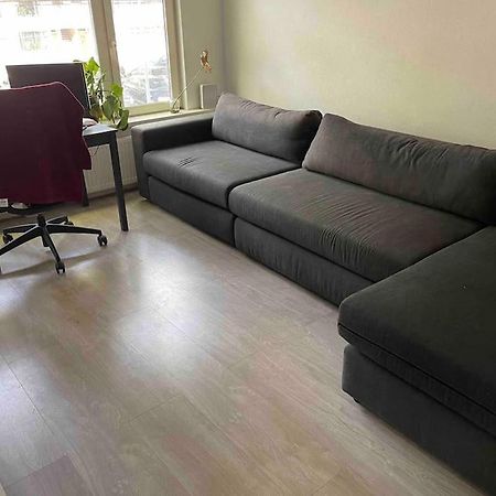 Private Double Bed Room Only With Balcony In Apartment Rotterdam Buitenkant foto