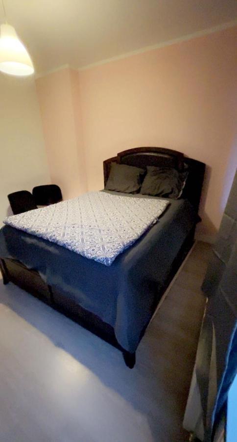 Private Double Bed Room Only With Balcony In Apartment Rotterdam Buitenkant foto